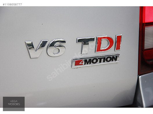 Emblem Vw V6 Amarok > Glossy Chrome - sett forfra