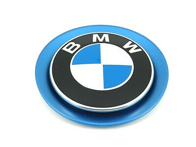 Emblem/logo til BMW i3 for montering på panseret i originale BMW-farger