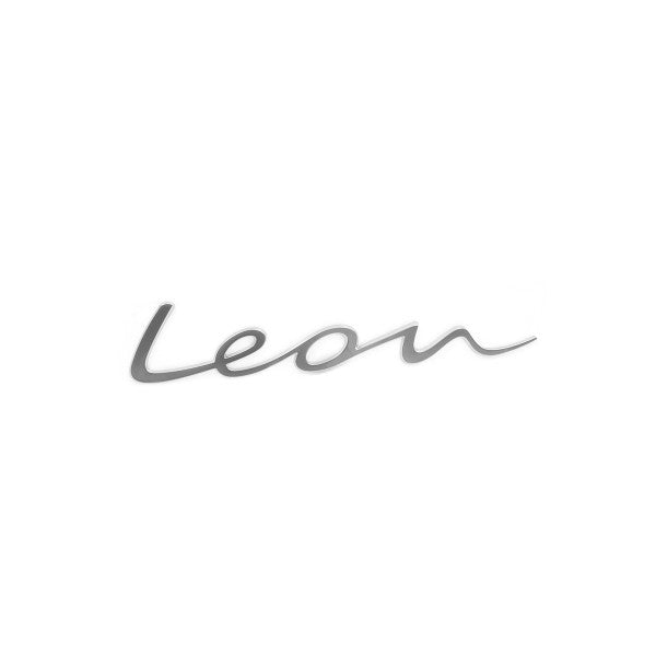 Emblem Seat Leon 4 (KL) Aluminum standard - sett forfra