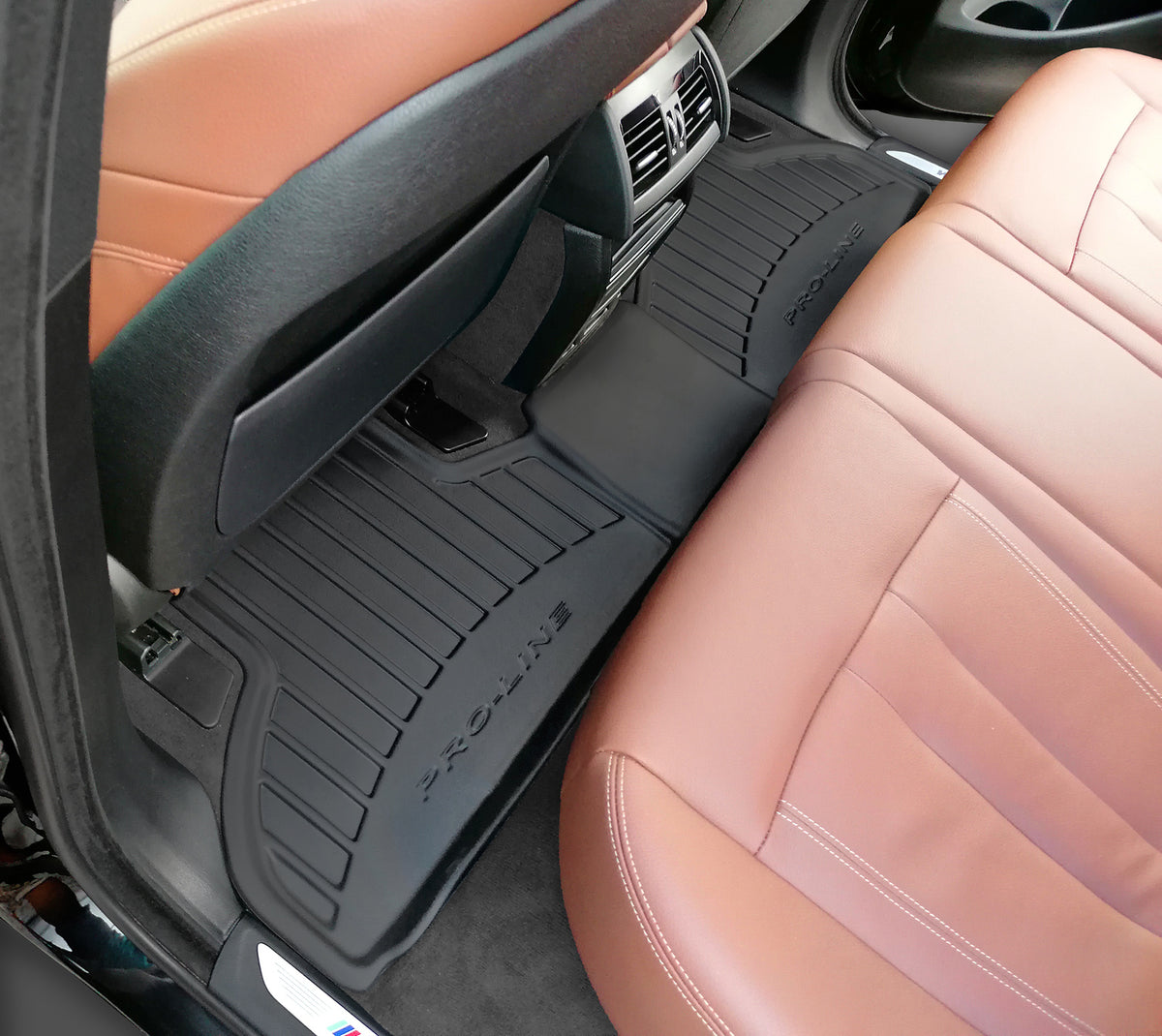 Gulvmatter Bmw X5 III (F15) / X6 (F16) (2013-2018) – 3D Premium med sidekant - sett bakfra