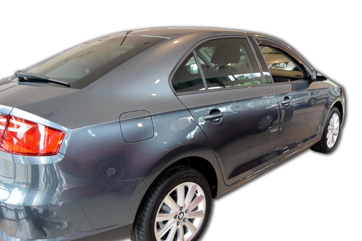 Vindavviser Seat TOLEDO IV 5-dørs 2013→ LIFTBACKV sett 2 stk. – PMMA Plexi - nærbilde