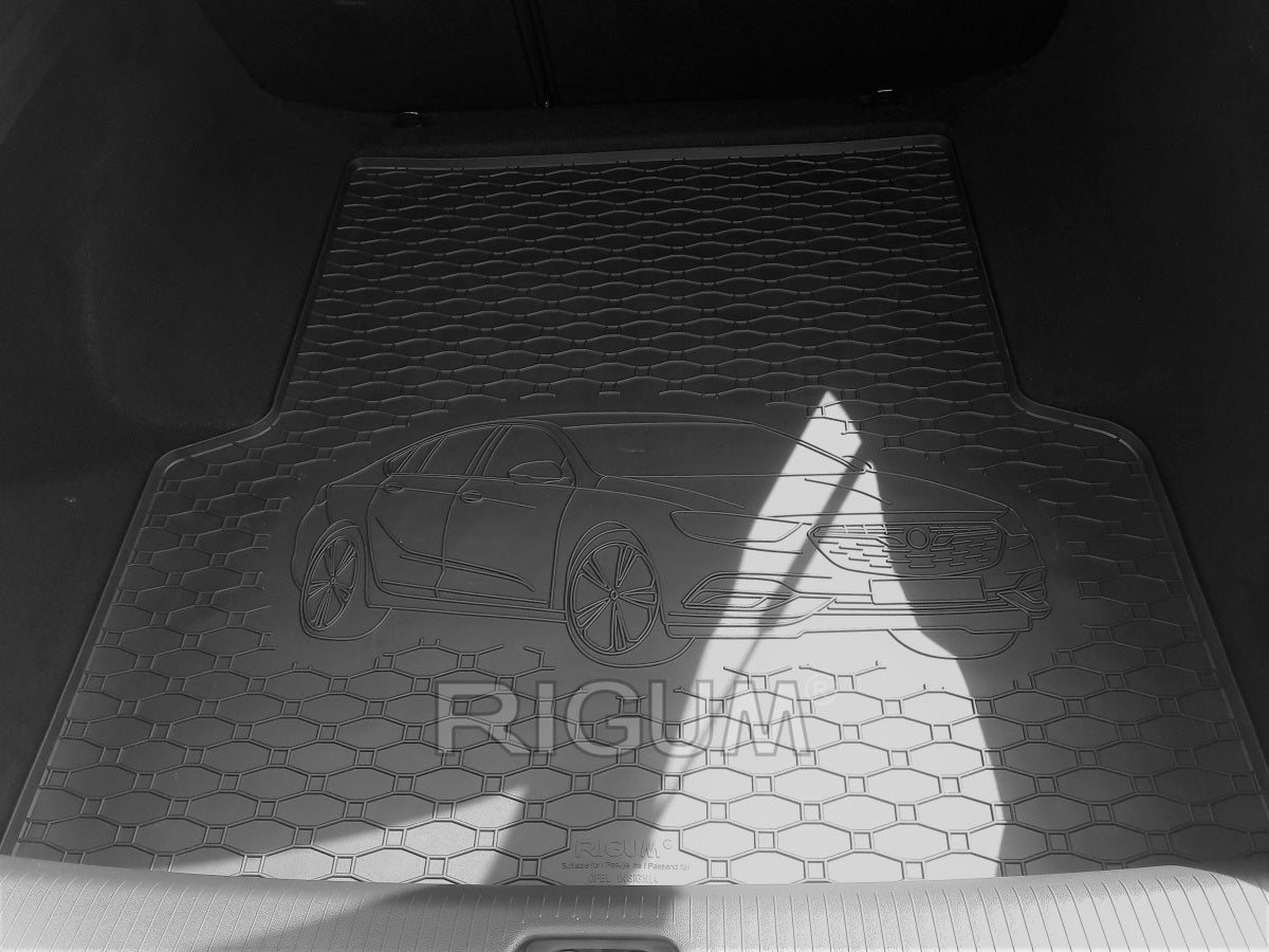 Rigum bagasjeromsmatte til Opel Insignia B Grand Sport – 10 mm sidekant