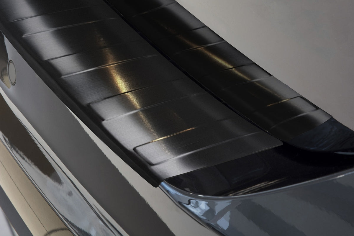 Bakfangerbeskytter Vw Touran II (2015-) – Rustfritt stål - detaljer