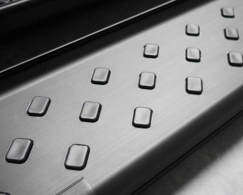 Stigtrinn Toyota Hilux VIII ARP (2015-) - detaljer