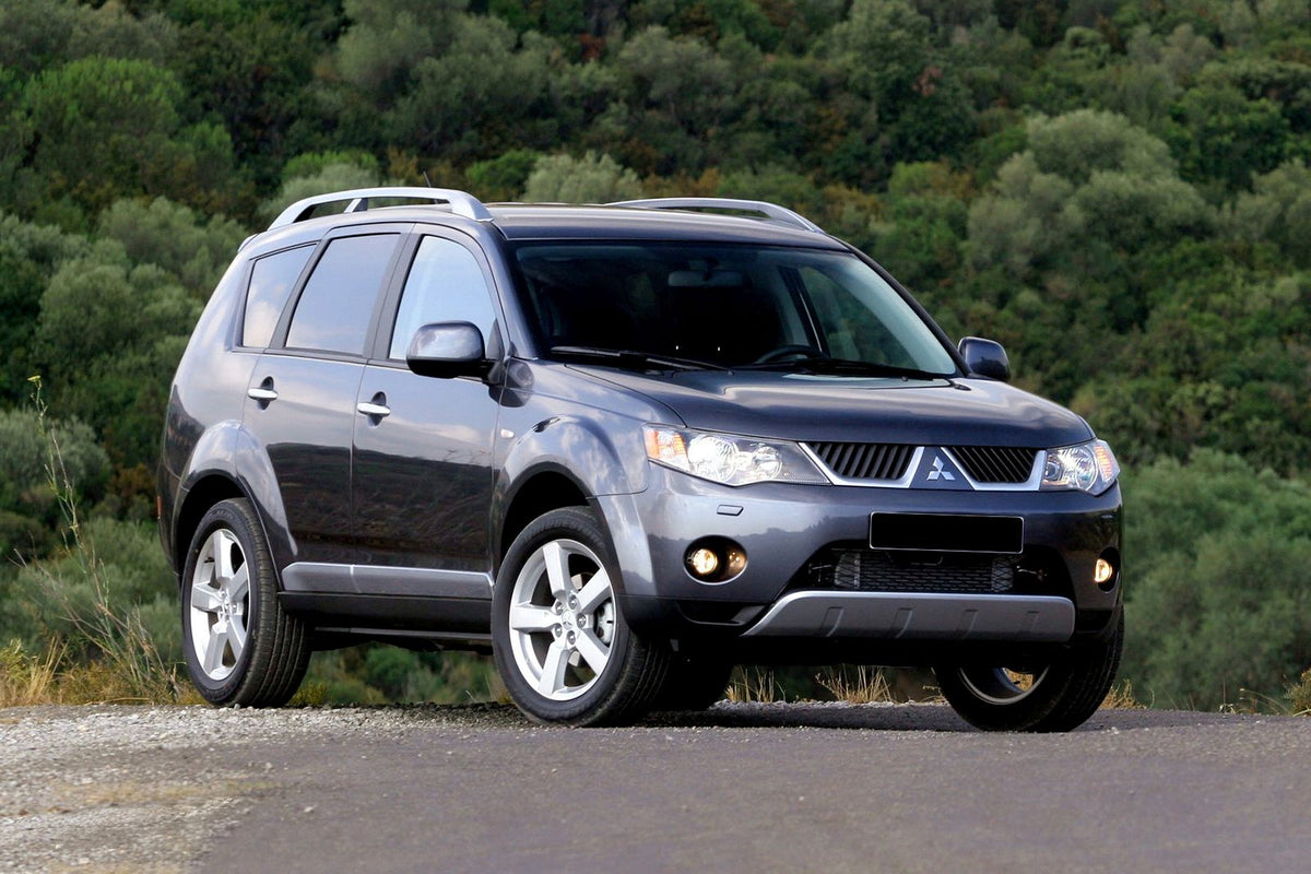 Skvettlapp Mitsubishi Outlander II (2006-2010) – ABS - detaljer