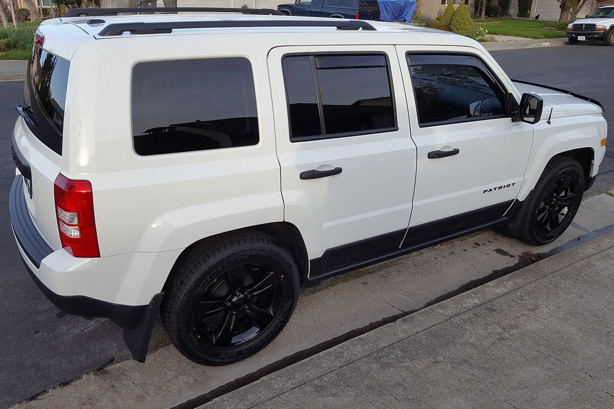 Skvettlapp Jeep PATRIOT facelift (2011-2017) – ABS - detaljer