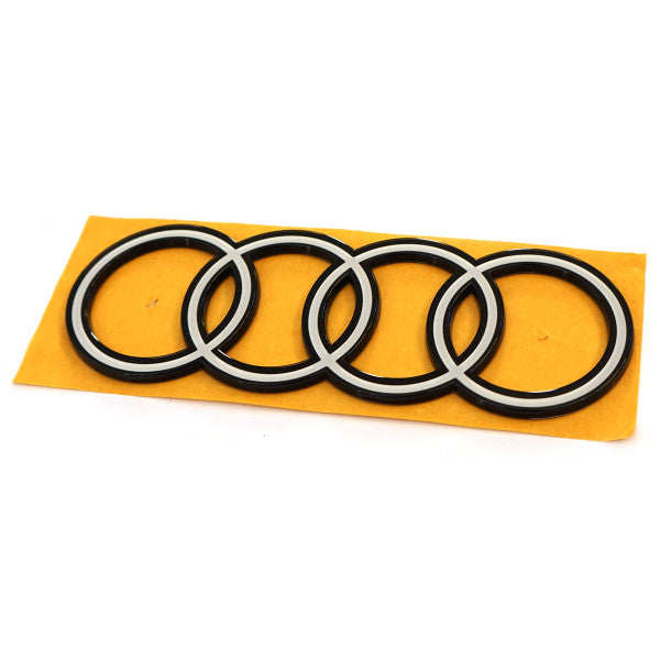Emblem Audi e-tron 2023 / Audi Q8 e-tron > Polar white - sett forfra