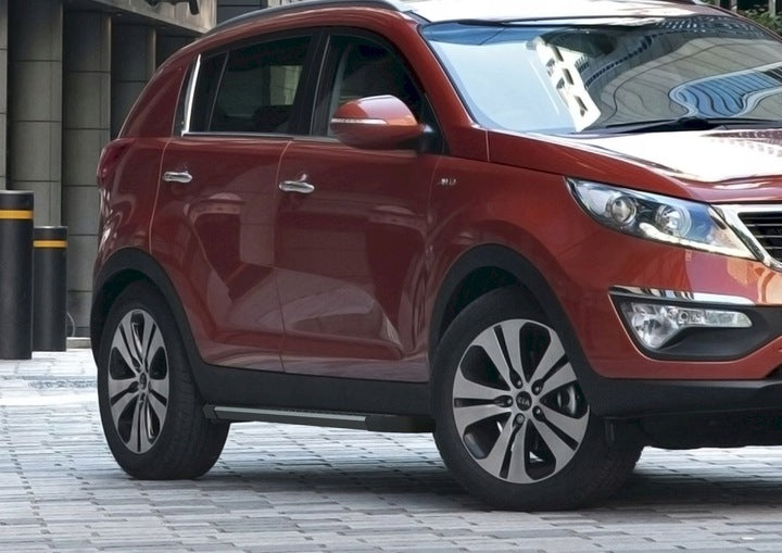 Stigtrinn Rival til Kia Sportage III 2010-2015 i aluminium og ABS for enkel montering