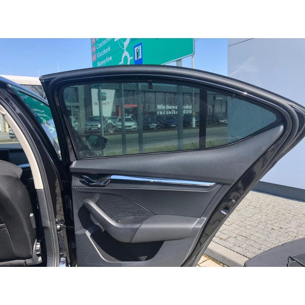 Solskjerm Skoda Octavia Liftback IV (2019-) (2 stk) - sett bakfra