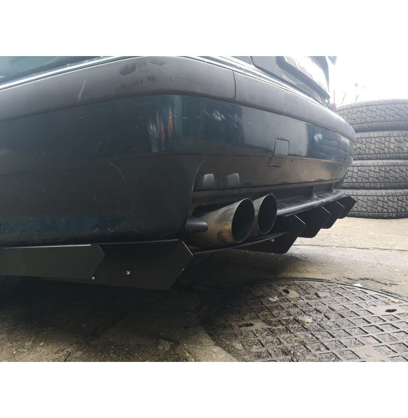 Diffuser byggesett til BMW E36 M-pakke med alt monteringsmateriell
