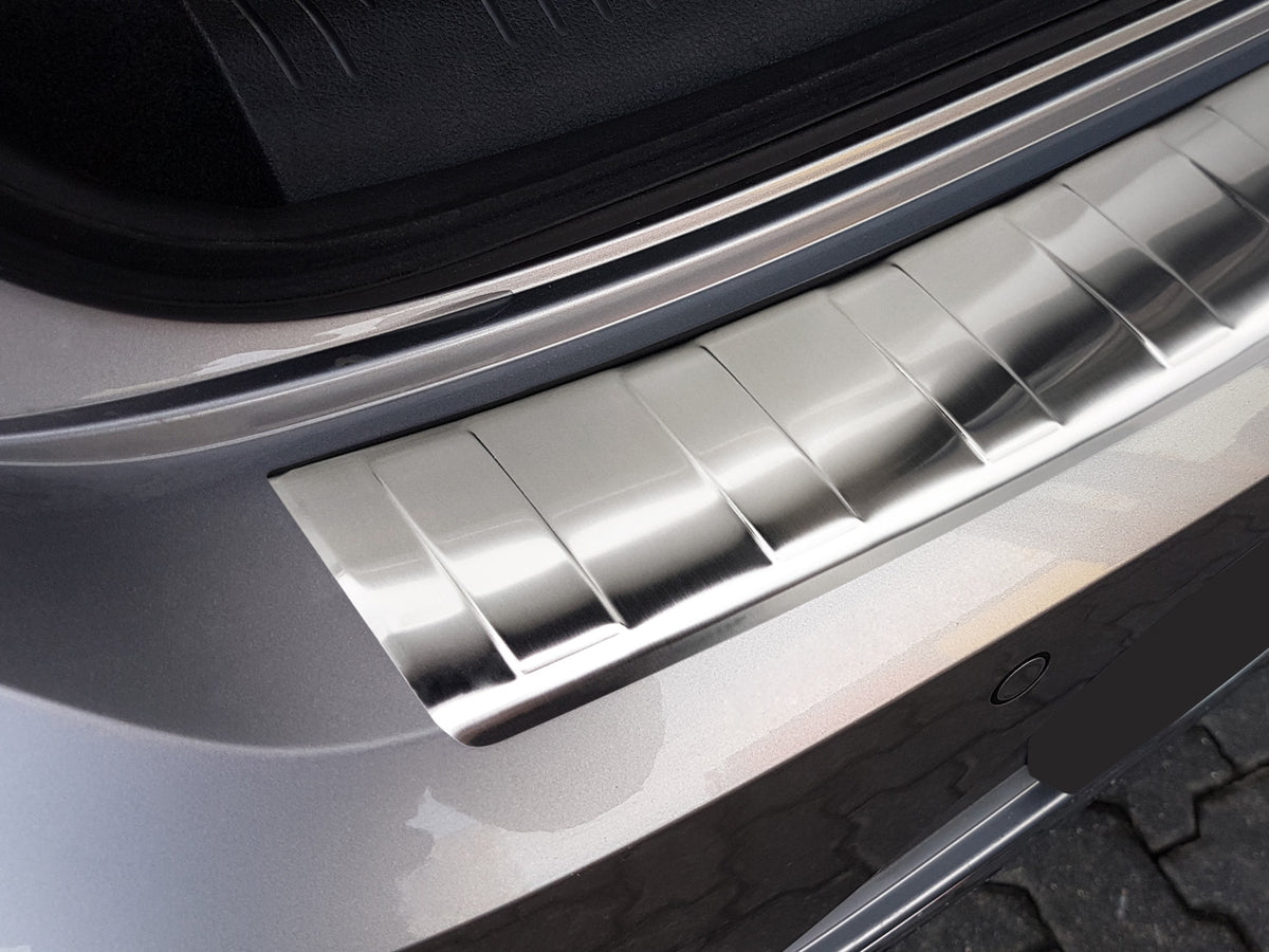 Bakfangerbeskytter Vw Arteon (2017-2025) – Rustfritt stål - detaljer