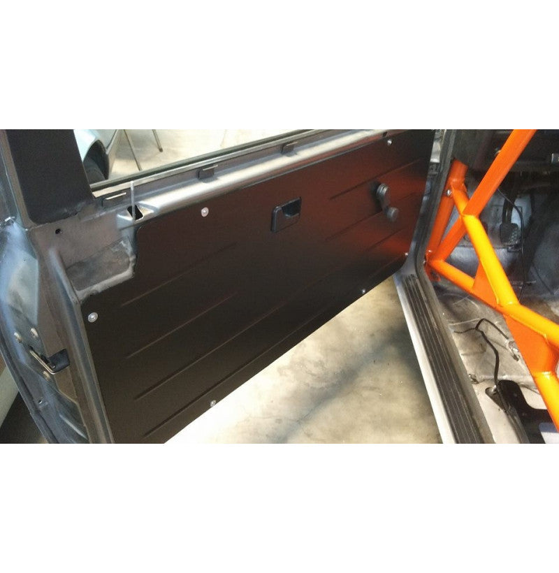 Lettvekts interiørpaneler BMW E30 dører foran – vektreduksjon for banekjøring