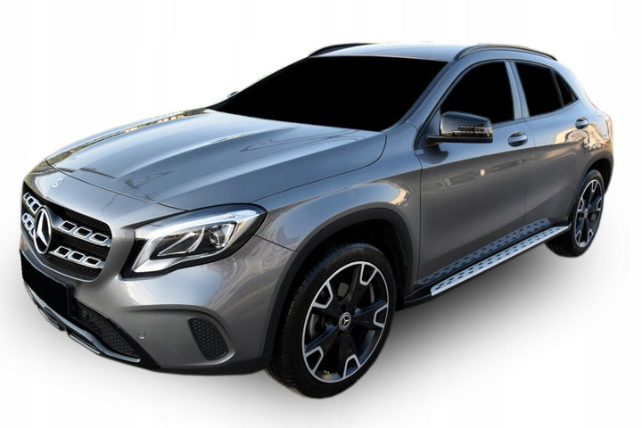 Stigtrinn Scoutt til Mercedes GLA (X156) 2013-2019 i aluminium og ABS for enkel montering
