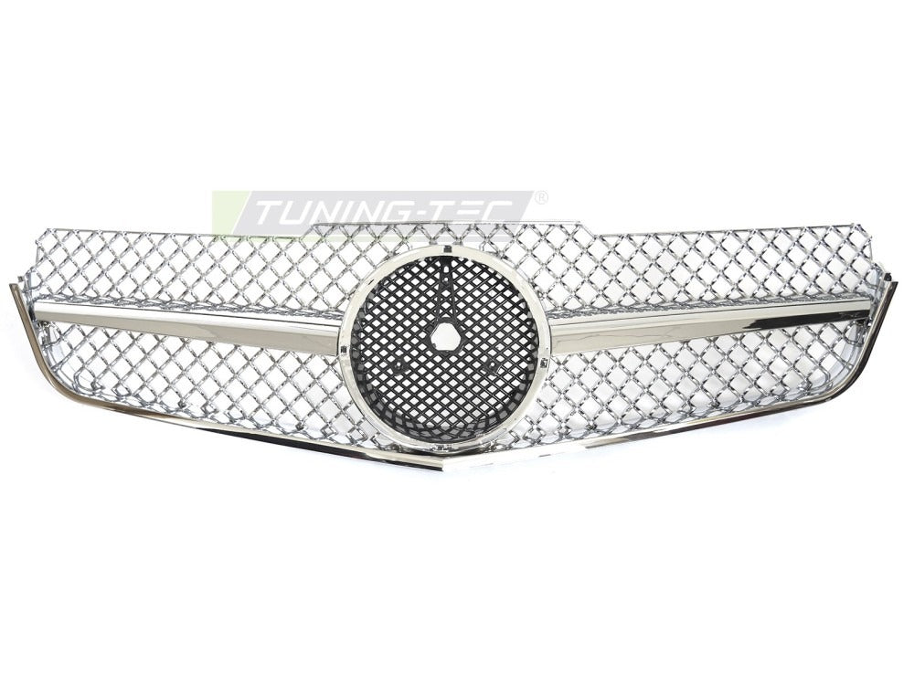 Detaljbilde av Grill E-Klasse C207 09-13 krom med lamellstruktur og emblemfeste.