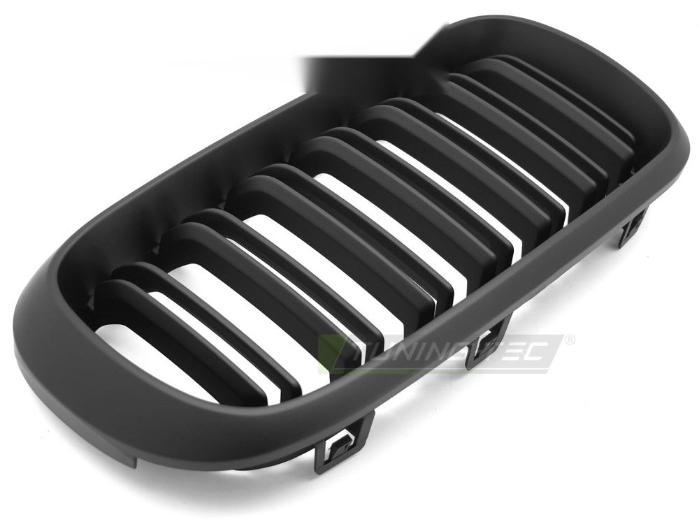Grill X5 F15 + X6 F16 sett fra siden, struktur synlig.