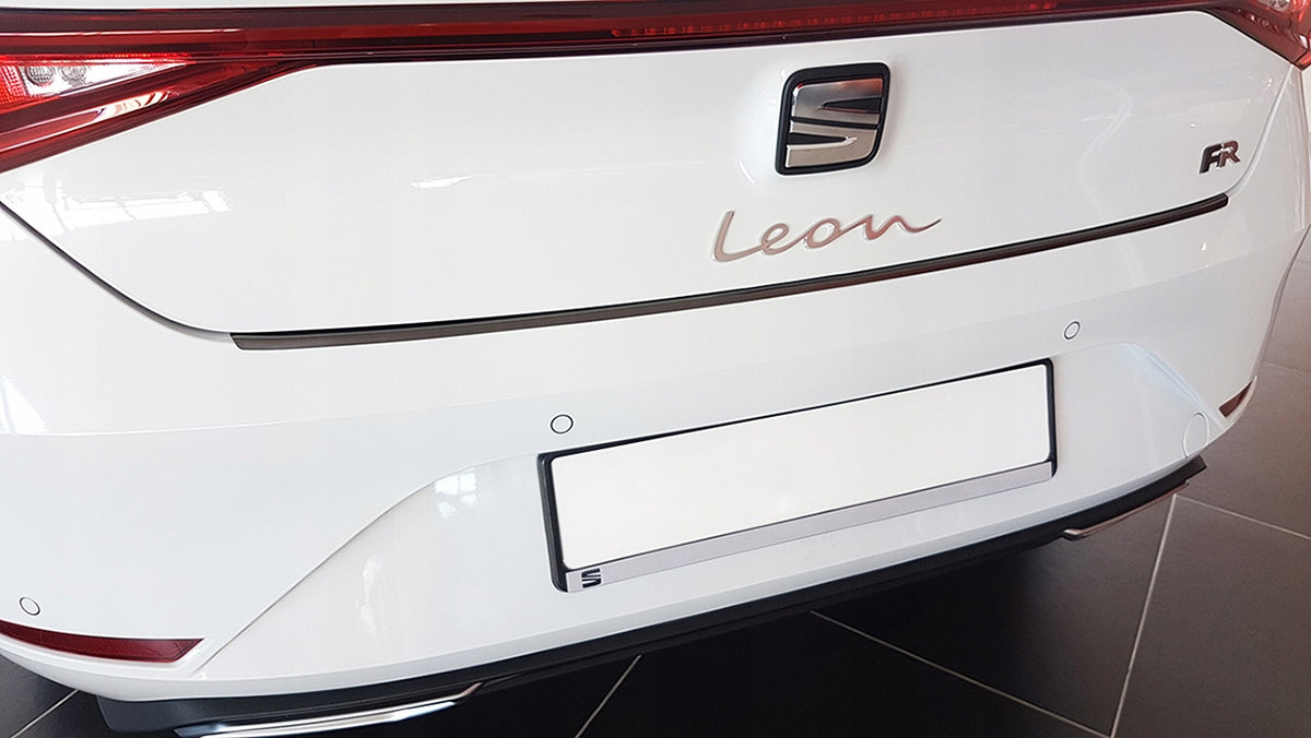 Bakfangerbeskytter Seat Leon IV Hatchback (2020-) – Rustfritt stål - detaljer