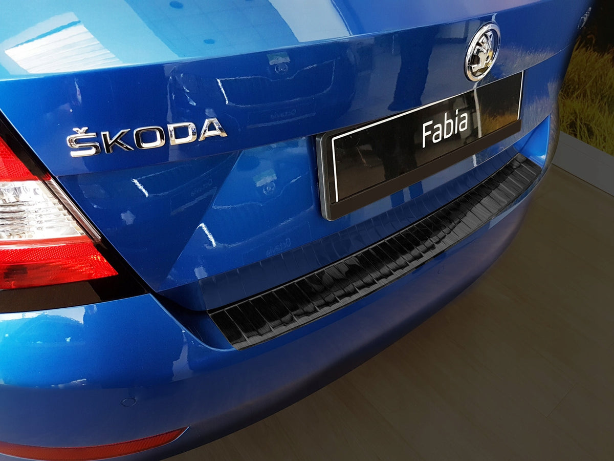 Bakfangerbeskytter Skoda Fabia III hatchback facelift (2018-) – Rustfritt stål - sett bakfra