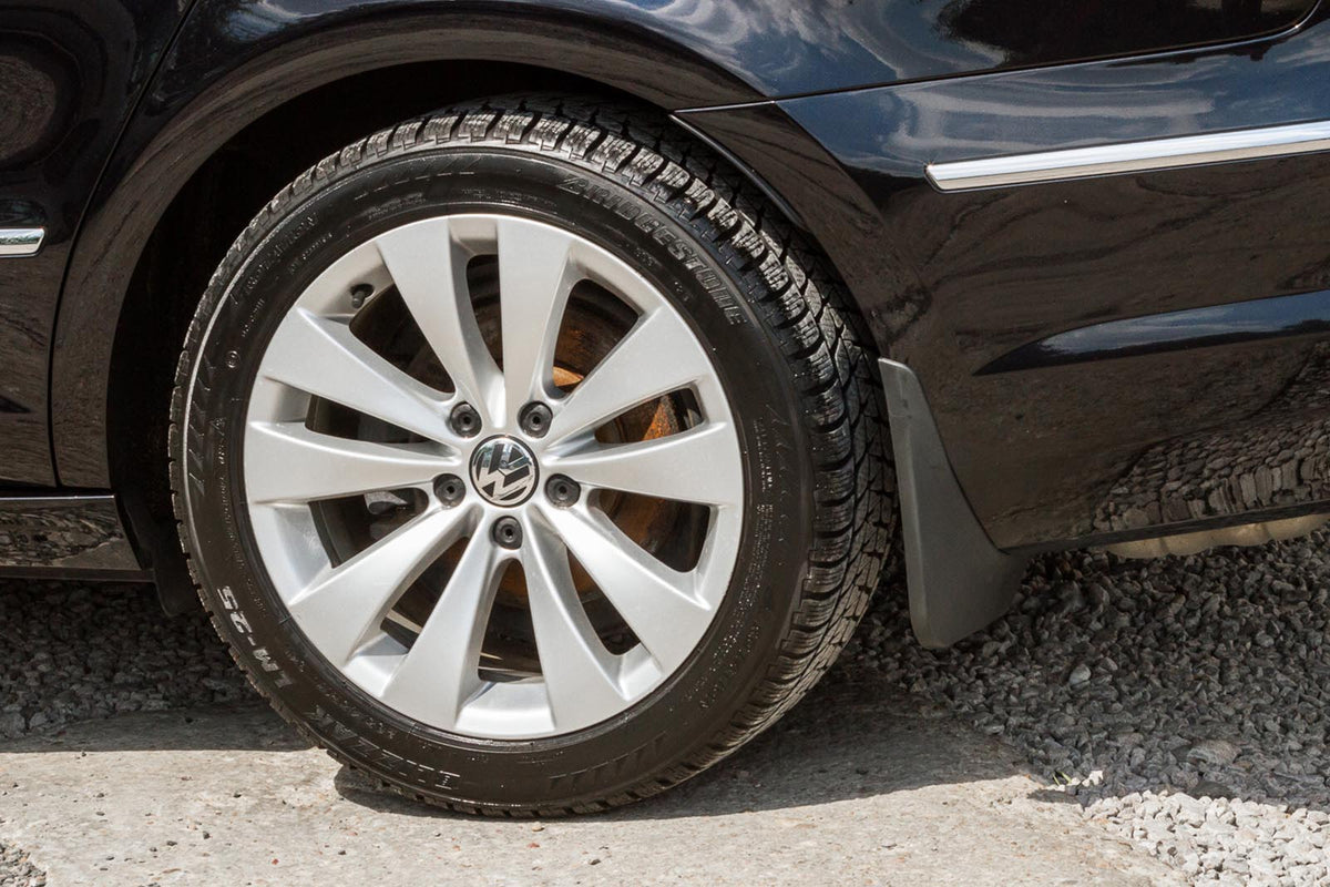 Ven-Tuning skvettlapp til Vw CC – svart plast