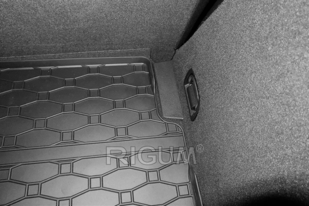 Rigum bagasjeromsmatte til Audi Q3 / RS Q3 / Q3 Sportback F3 – svart titanium