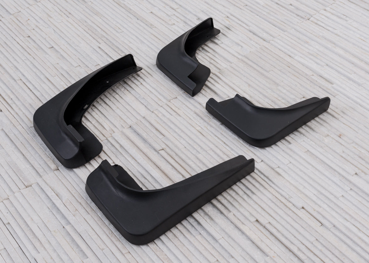 Skvettlapp Ford Mondeo IV Sedan (2007-2014) – ABS - detaljer