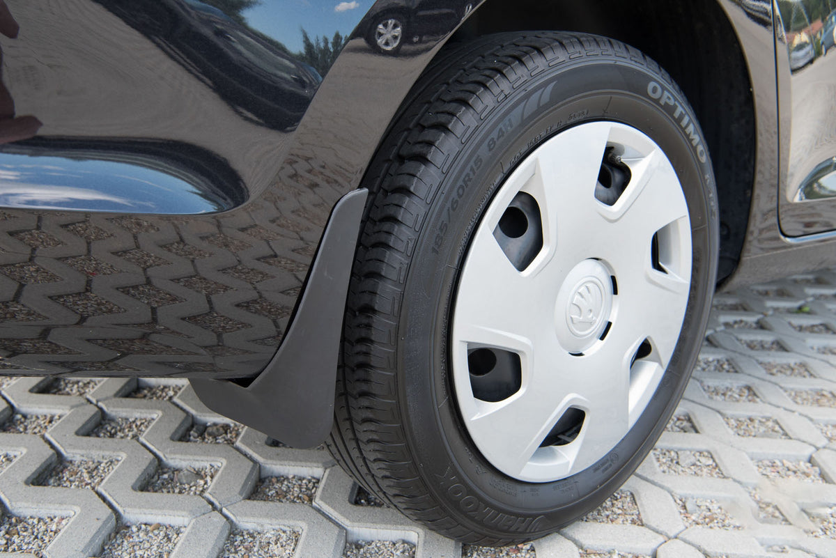 Ven-Tuning skvettlapp til Skoda Rapid Sedan – ABS-plast