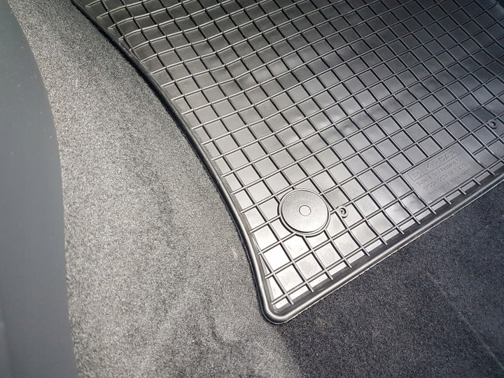 Gulvmatter Tesla Model X (2015-2021) – Gummi - detaljer