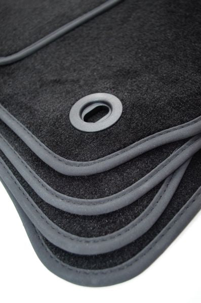 Unknown stoffmatter til Bmw i3 – antiskli