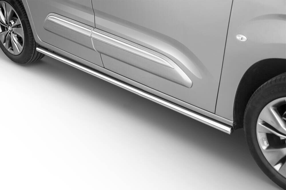 Stigtrinn Steeler for Toyota Proace City i rustfritt stål med polert krom og enkel montering
