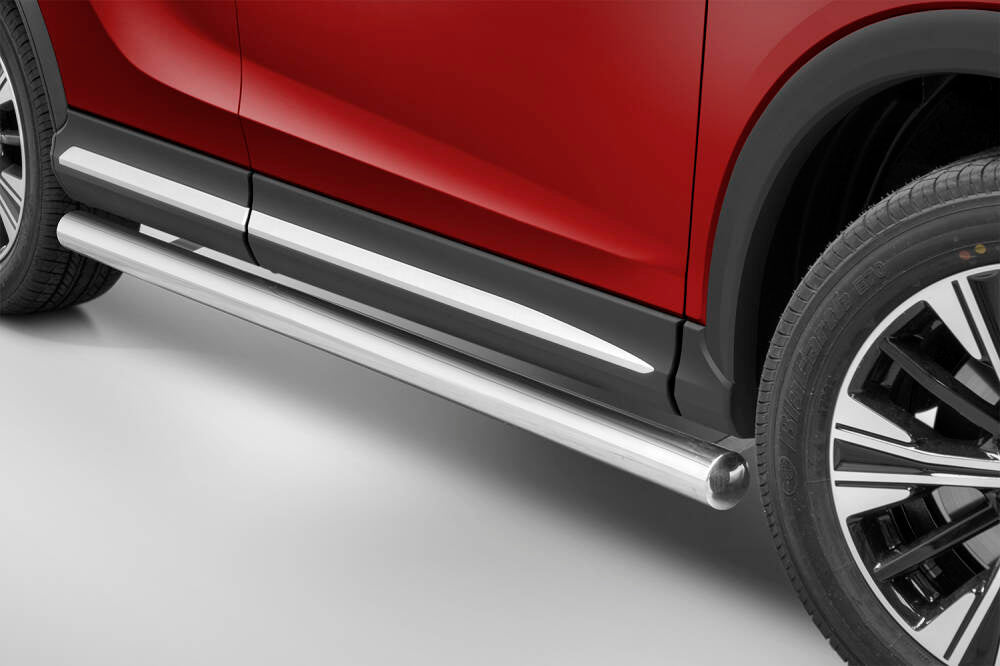 Stigtrinn fra Steeler til Mitsubishi Eclipse Cross 2017 i rustfritt stål med monteringssett