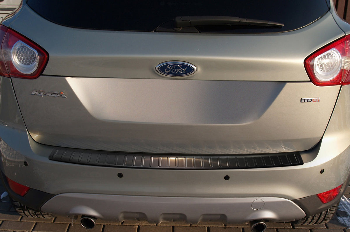 Avisa bakfangerbeskytter til Ford Kuga I – enkel 3M montering