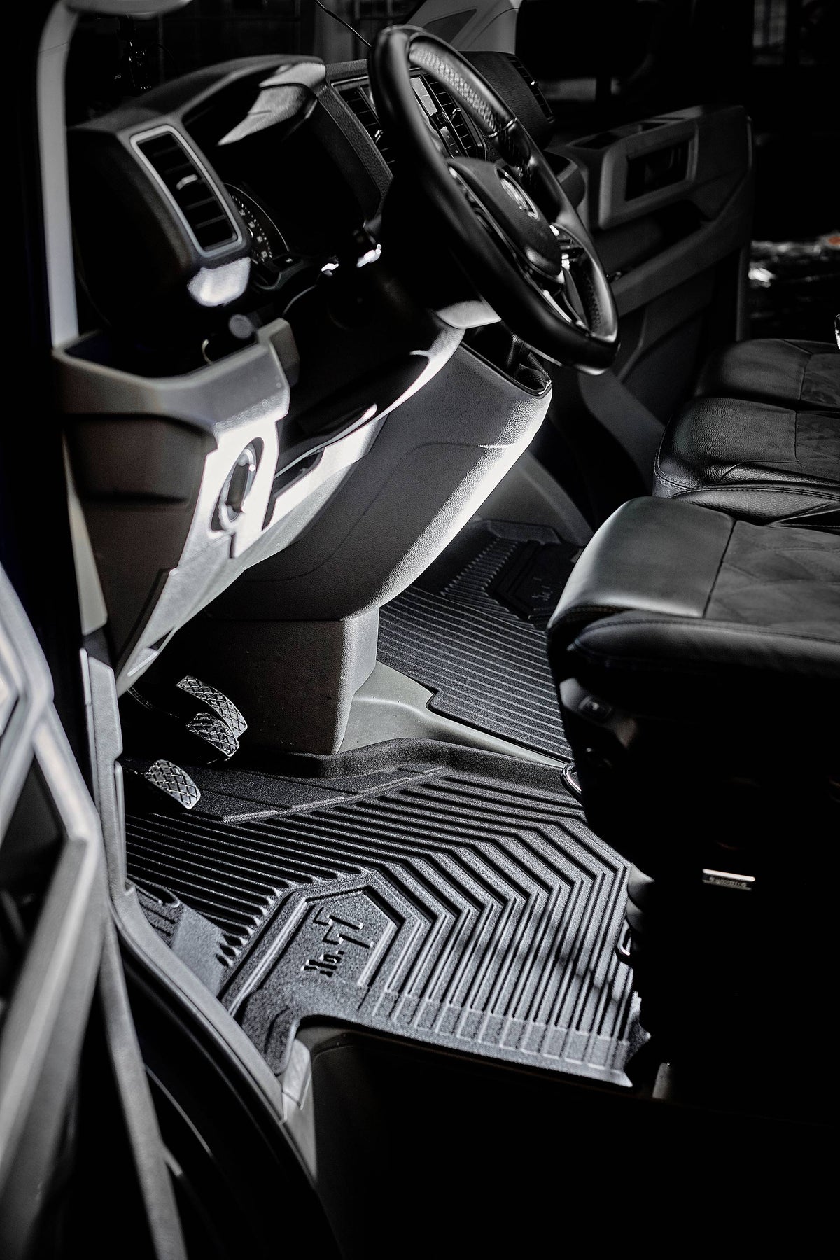 Gulvmatter Nissan Primastar I (2006-2016) – 3D Premium med sidekant - detaljer