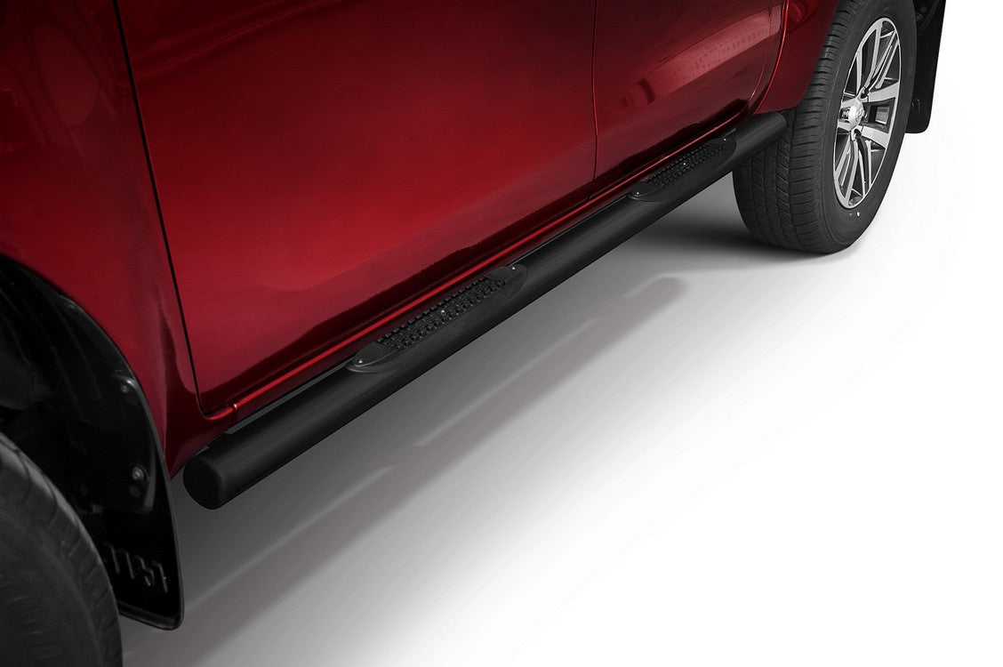 Stigtrinn Steeler til Toyota Hilux VIII i svart rustfritt stål, enkel montering uten boring
