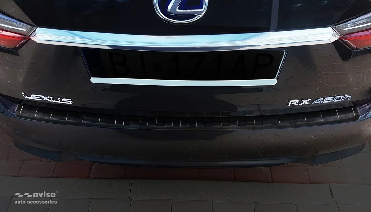 Avisa bakfangerbeskytter til Lexus RX 450h IV / Black Edition – svart børstet overflate