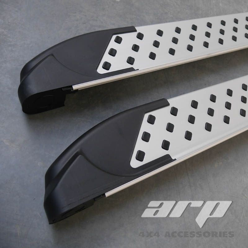 Stigtrinn Kia Sportage ARP (2010-2015) - sett forfra