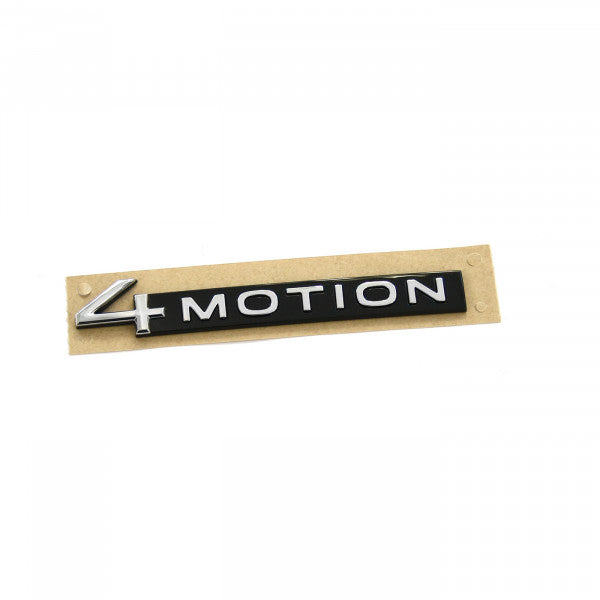 Emblem/logo til Vw Golf 8 (5H) > Black / Glossy Chrome montert på bakluke, laget i ABS med blank krom- og svart utførelse