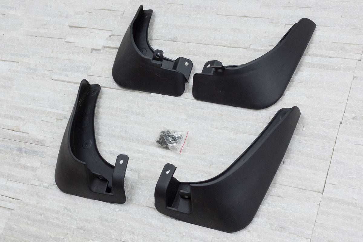 Ven-Tuning skvettlapp til Kia CARENS III – svart ABS-materiale