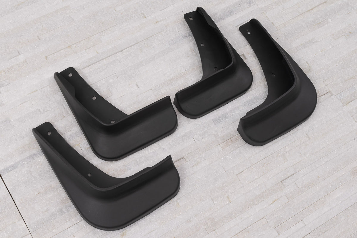 Ven-Tuning skvettlapp til Mitsubishi LANCER – svart ABS