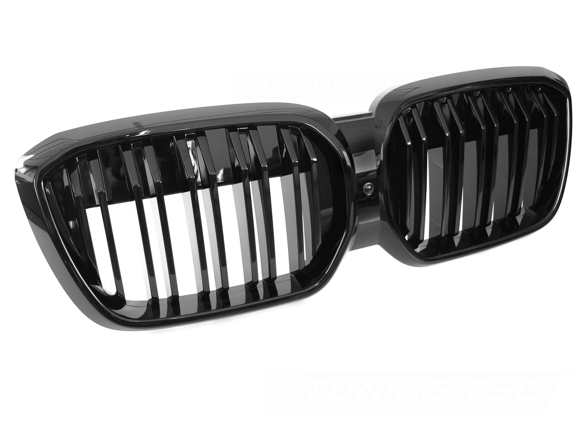 Grill til BMW iX3 G08 LCI 21-25 i blank sort sett rett forfra på hvit bakgrunn.