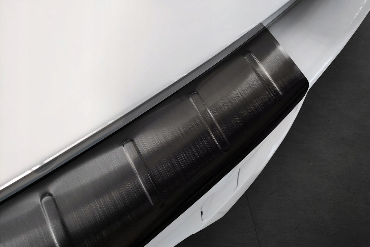 Avisa bakfangerbeskytter til Mazda CX-60 – enkel 3M-montering