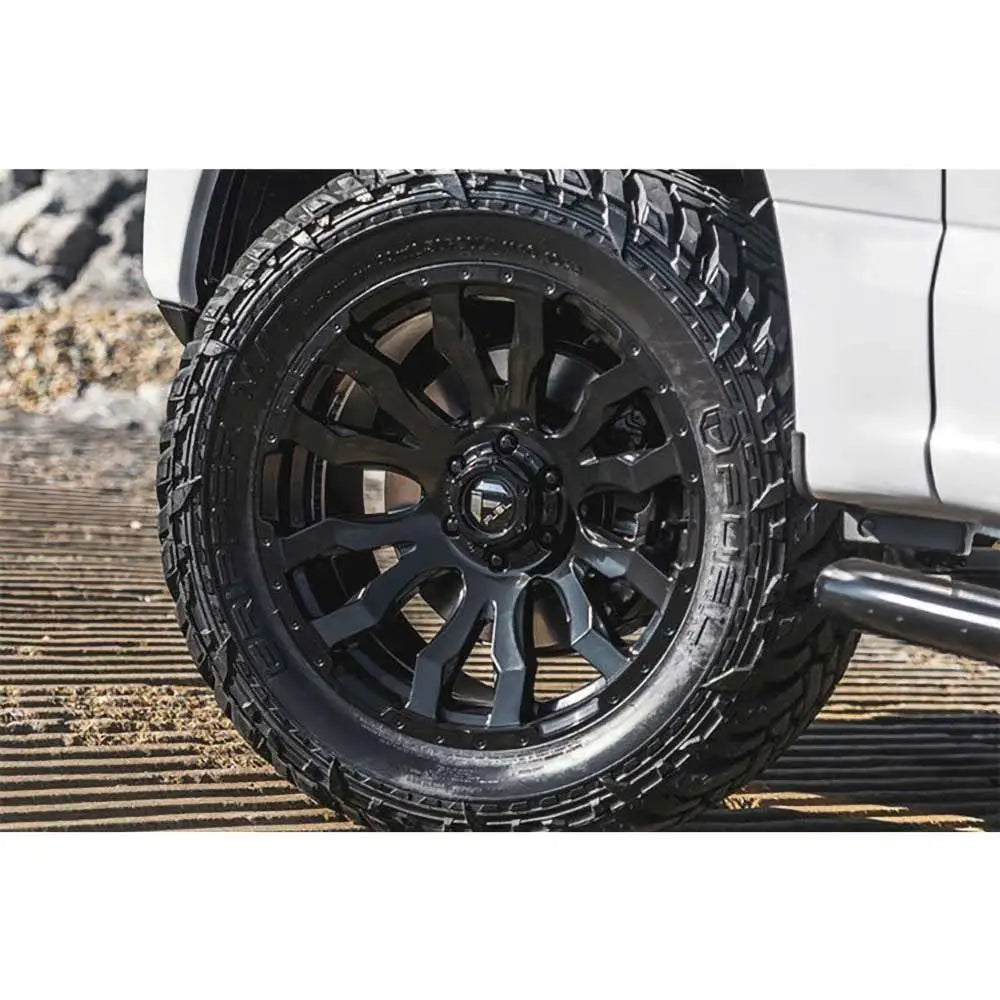 Felg D675 Blitz Gloss Black Fuel 22x10 Et-18 6x139.7 - 6