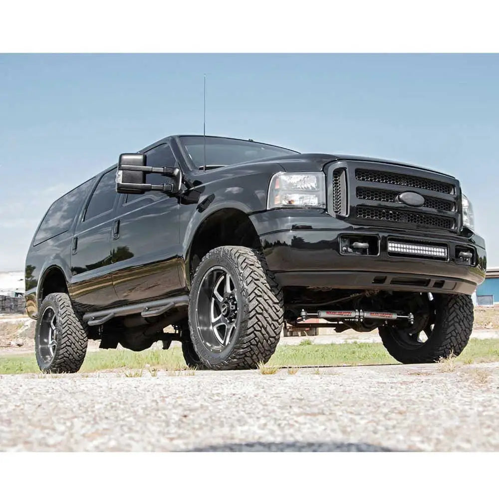 Ford Excursion 00-05 Hevesett - Rough Country 3’’ Løft