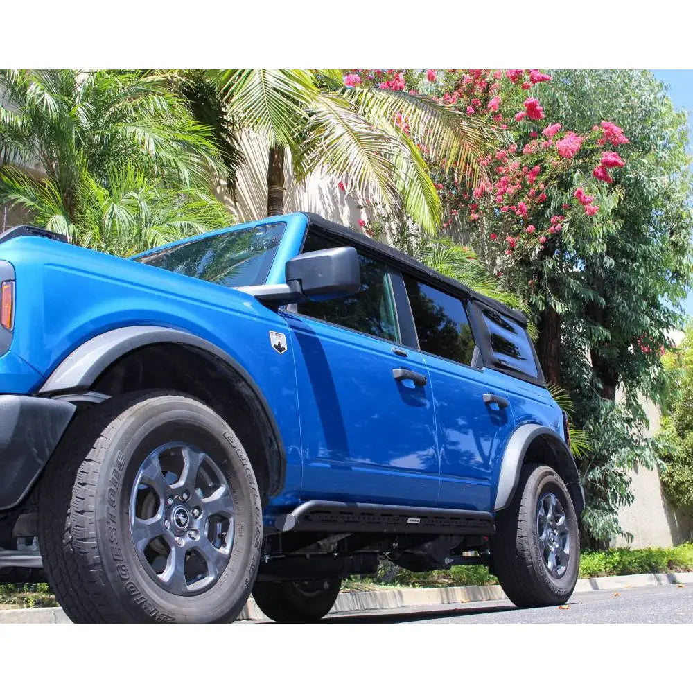 Ford New Bronco 4d 21- Stigtrinn - Sidebeskyttere fra Go Rhino