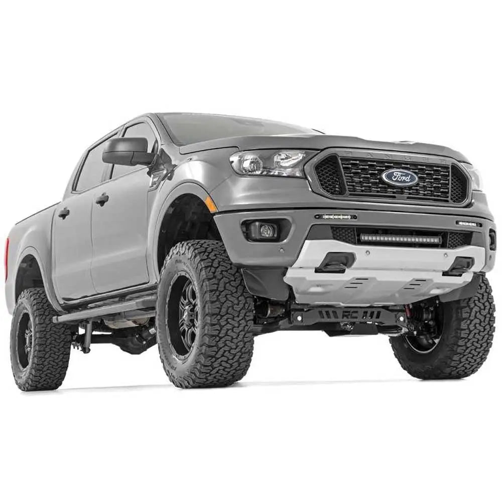 Ford Ranger Pxiii 19-22 Us Hevesett med Rough Country 6’’ Heving