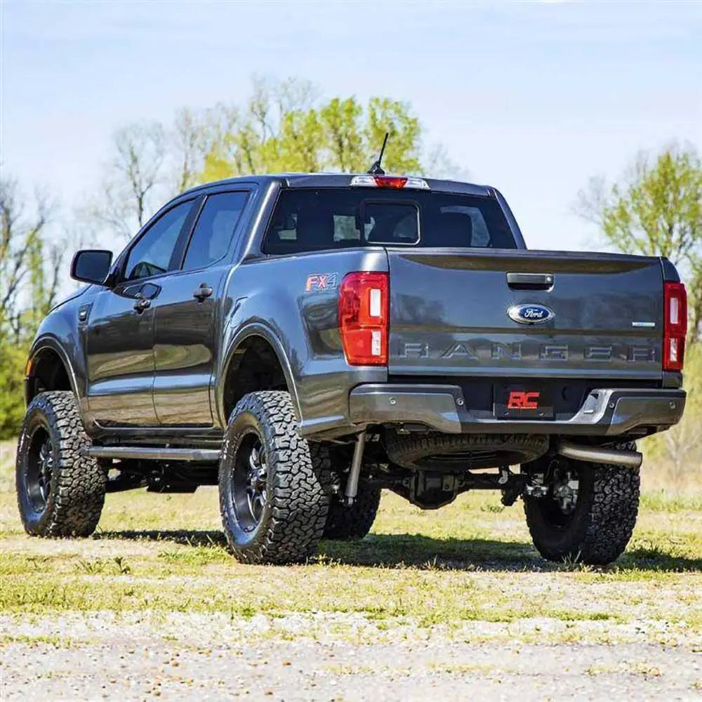 Ford Ranger Pxiii 19-22 Us Hevesett med Rough Country 6’’ Heving