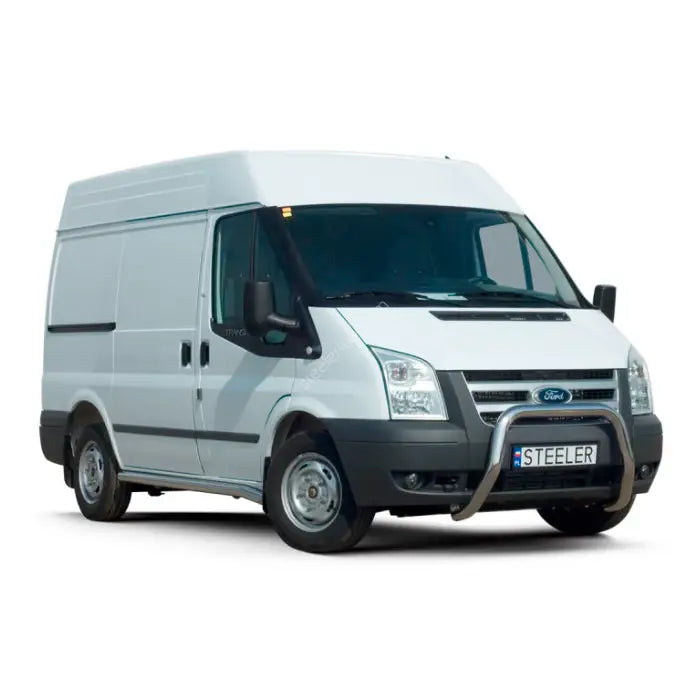 Frontbøyle Ford Transit 06-12 EC godkjent stål montert på hvit varebil med høyt tak og svarte detaljer.
