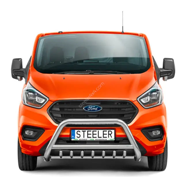 Frontbøyle Ford Transit Custom 18-23 EC godkjent montert foran på oransje varebil med grill.