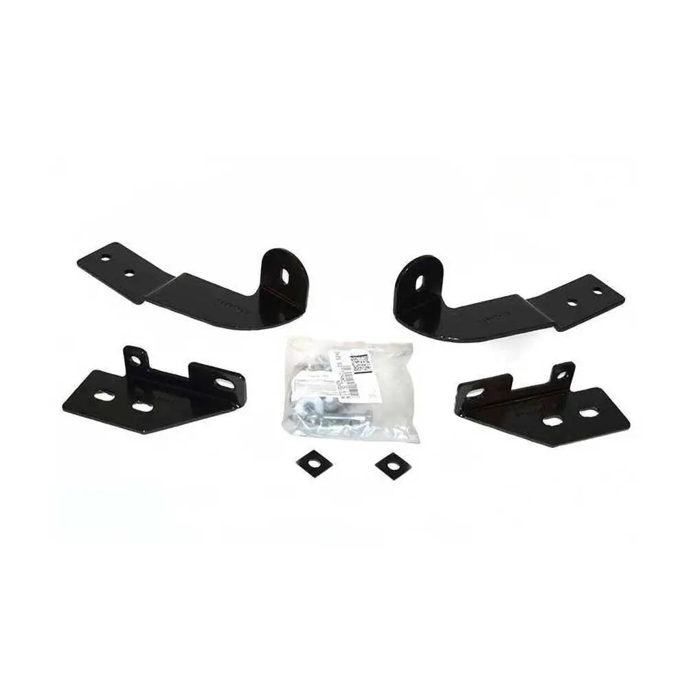Kufanger beslag og festemateriell til Go Rhino RC2 frontbøyle for RAM 1500 Classic DS 19-, sett ovenfra.