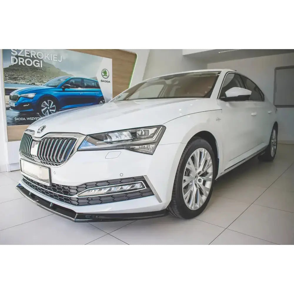 Frontleppe V.2 Skoda Superb Mk3 Fl - 2