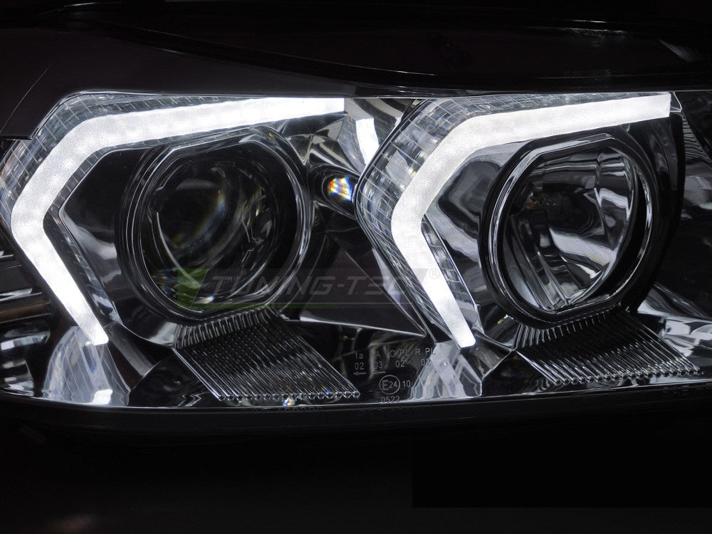 LED frontlykter BMW E90 sedan krom finish detalj av linseteknologi