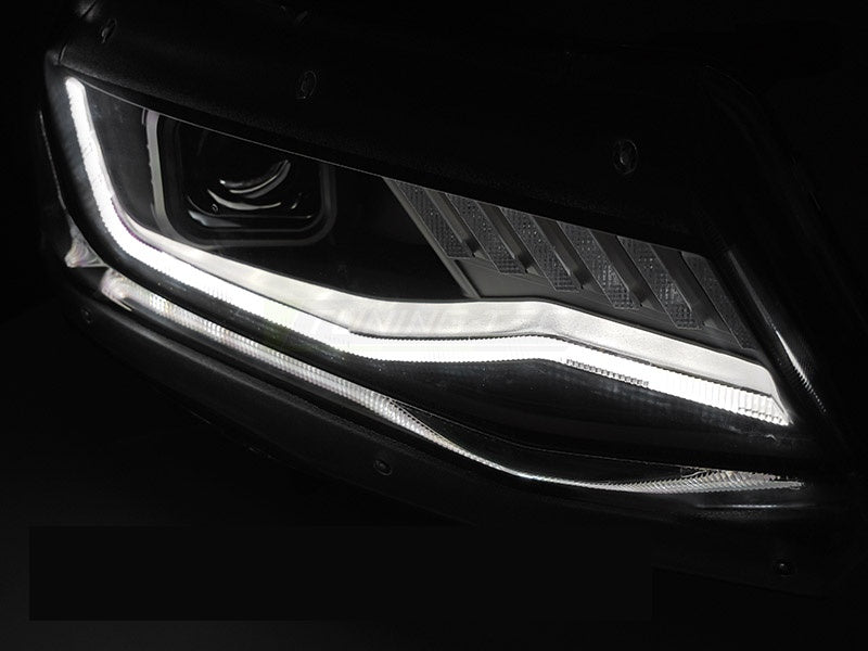 Chevrolet Camaro 2016-2019 frontlykter svart hus HID montert på bil